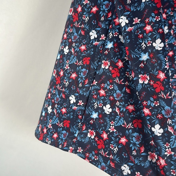 Columbia Chill River Floral Tank Top - Picture 5 of 10